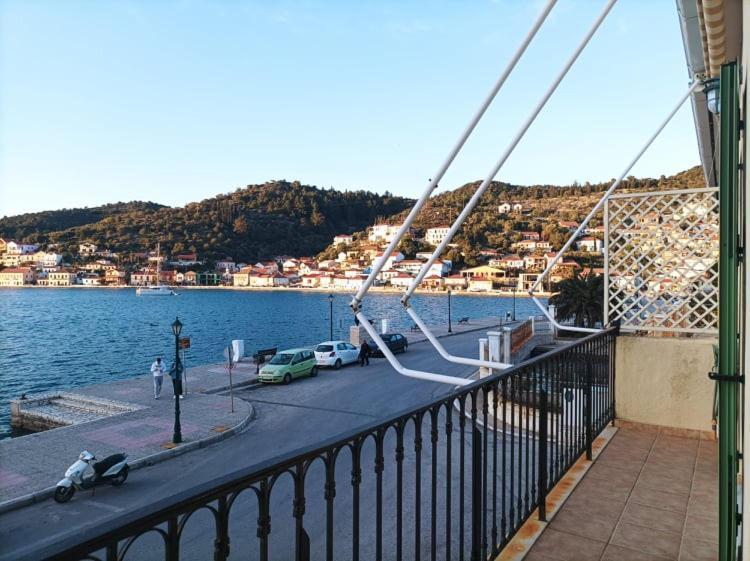 Apartamento Lourantos 2 Vathí - Ítaca Exterior foto