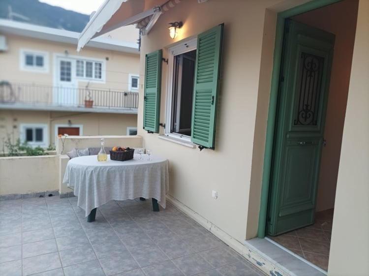 Apartamento Lourantos 2 Vathí - Ítaca Exterior foto